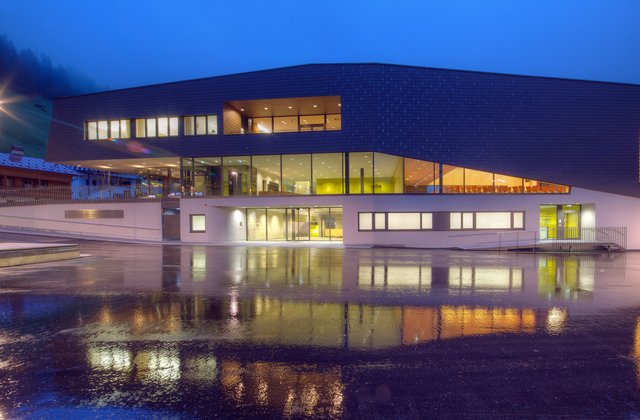 Tux-Center Tux-Center